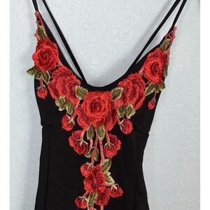 Forever 21 Dress Womens Small Black Embroidered Red Roses Halter Cross Strap USA